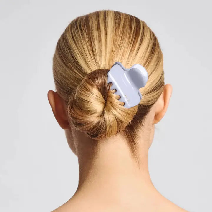 Kitsch Recycled Plastic Medium Cloud Clip - Hydrangea Breeze