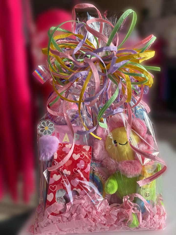 VALENTINE PREMADE BASKETS