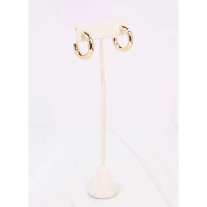 Caroline Hill Besty Hoop Earring Shiny Gold
