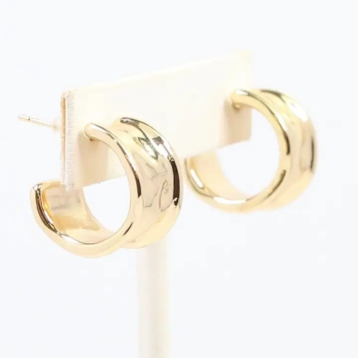 Caroline Hill Port Gibson Hammered Hoop Earring Gold