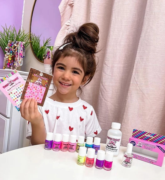 Piggy Paint Princess Nail Art