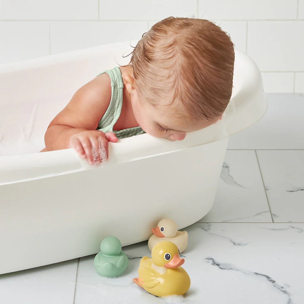 Itzy Ritzy Ducky Family Bath Toy Set