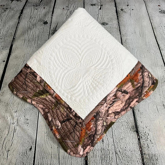Heirloom Blanket White With Camo Trim